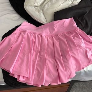 Aerie Pink pleated skort